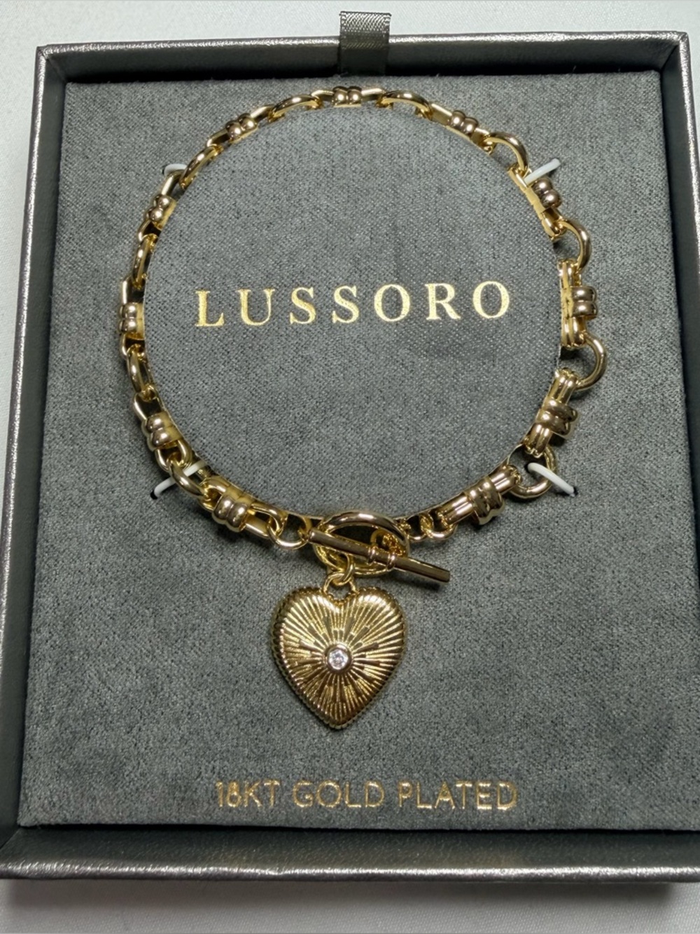Lussoro 18KT Gold Plated Heart Charm Toggle Bracelet Womens Jewelry‎ New